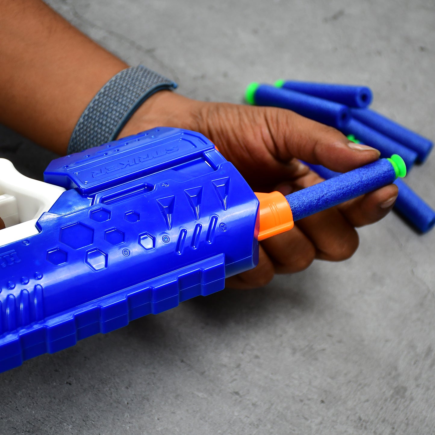 Hi-arm Gun With 10x foam Suction Bullet Made With Abs Plastic Solid Build Target Shooting