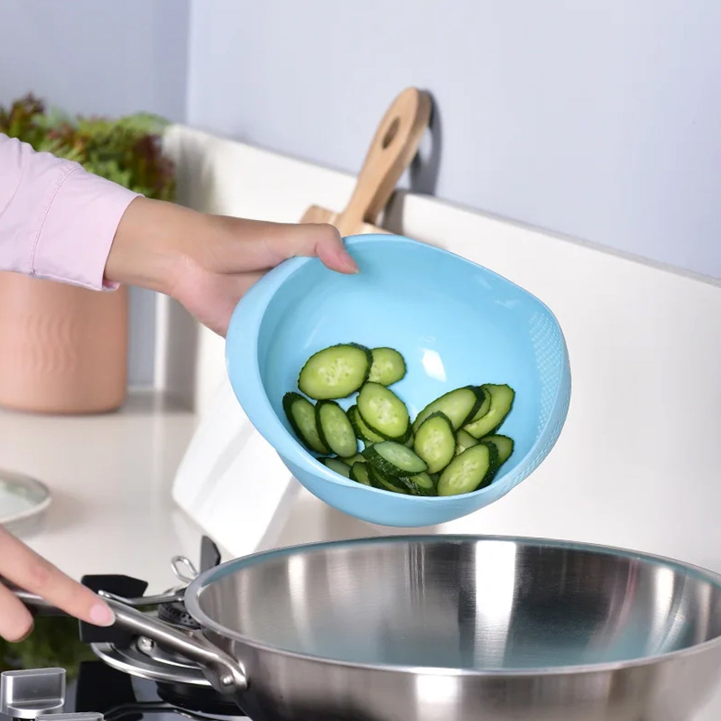 Plastic Rice Bowl Food Strainer Thick Drain Basket For Rice Vegetable Fruit Strainer Colander Fruit Basket Pasta Strainer Washing Bowl (1 Pc )