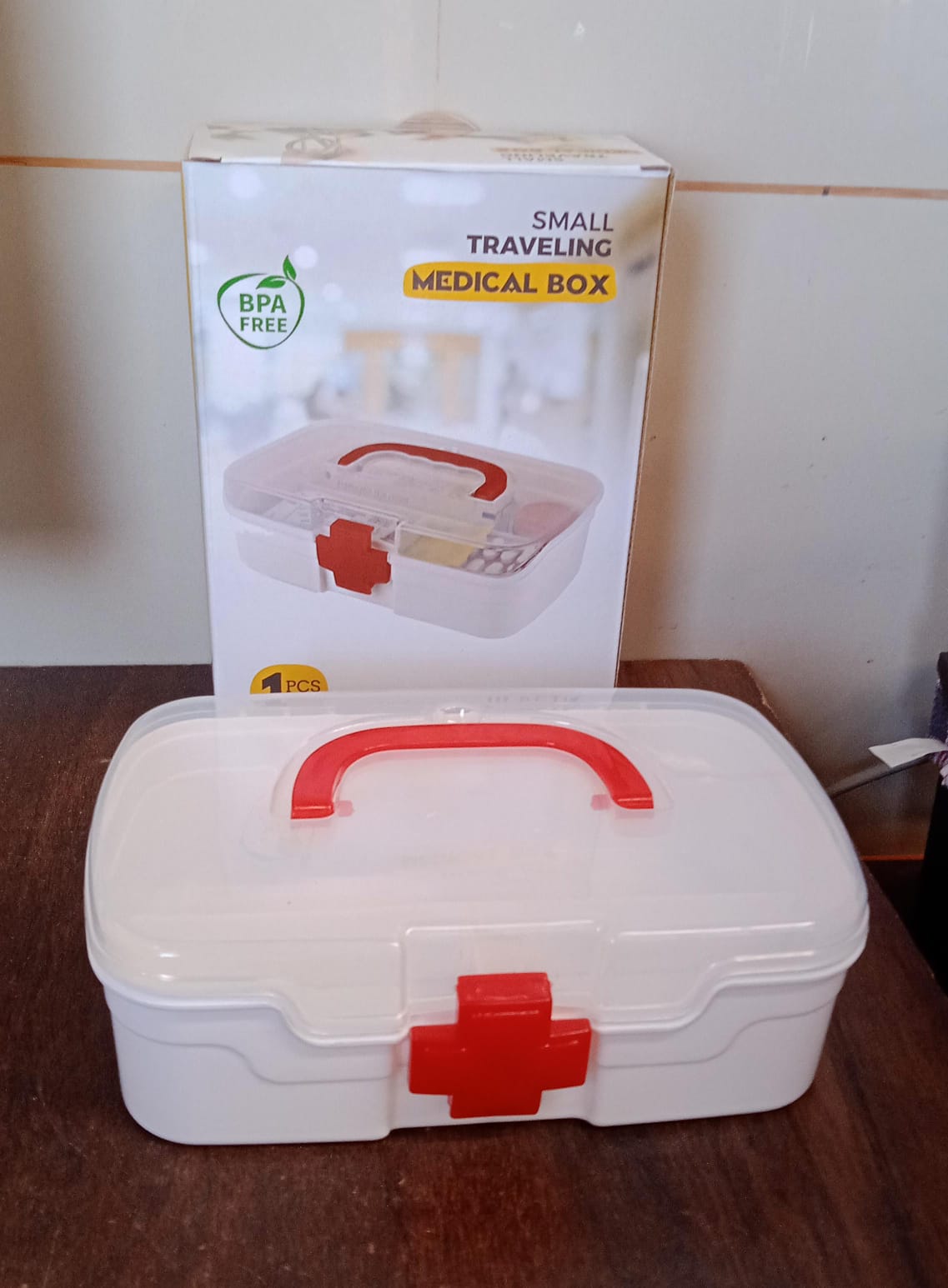 3 Compartment Medical Box 1 Piece Indoor Outdoor Medical Utility Medicine Storage Box Detachable Tray Medical Box Multi Purpose Regular Medicine First Aid Box With Handle Transparent Lid Color Box