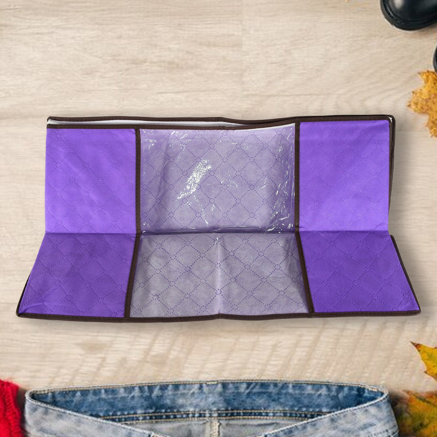 Clothing Storage Bag With Zipper Non-woven Storage Bag For Storing The Clothes And Sarees.