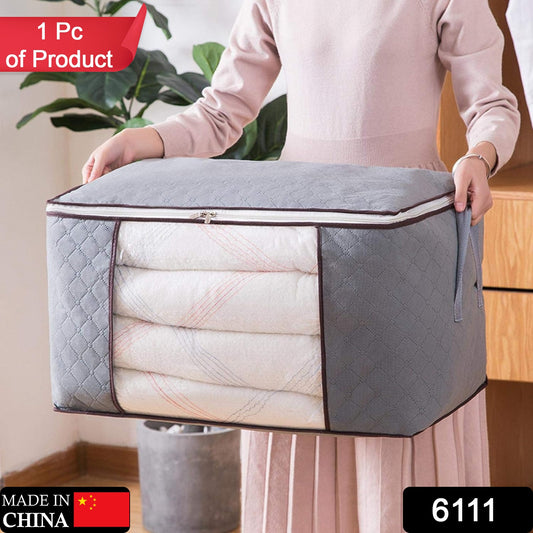 Travelling Storage Bag Used In Storing All Types Cloths And Stuffs For Travelling Purposes In All Kind Of Needs.